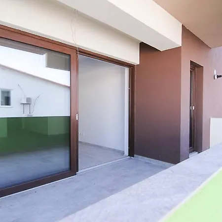 Apartman Luxury - Private Parking - Self Check In - Bujorului Craiova