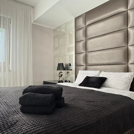 Appartamento Luxury - Private Parking - Self Check In - Bujorului *