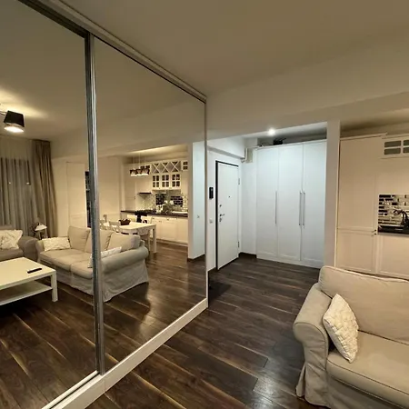 Luxury - Private Parking - Self Check In - Bujorului Craiova