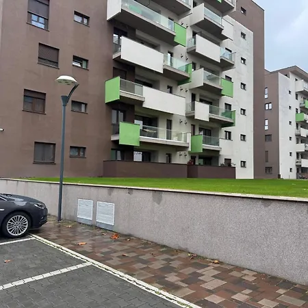 Luxury - Private Parking - Self Check In - Bujorului Apartment Craiova